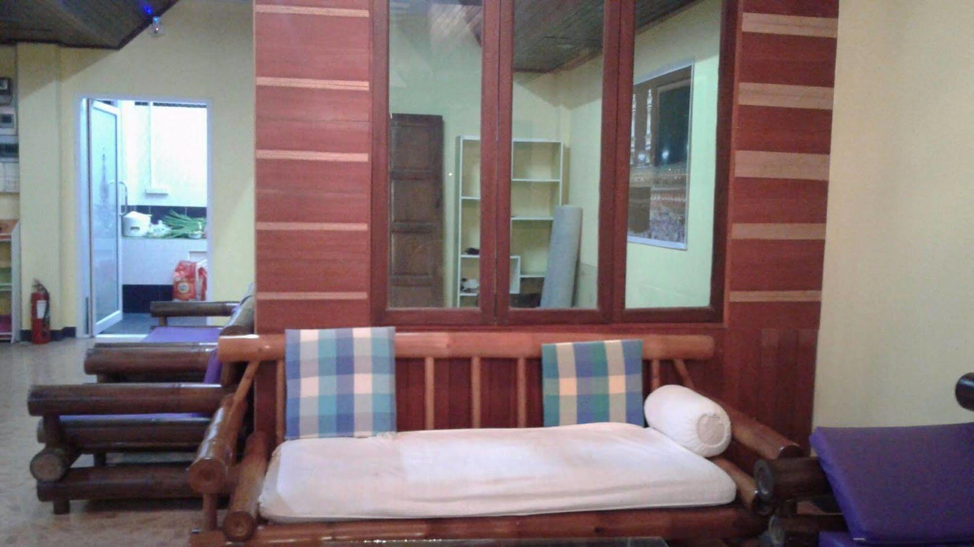 Khaolak Traveller Lodge カオラック エクステリア 写真