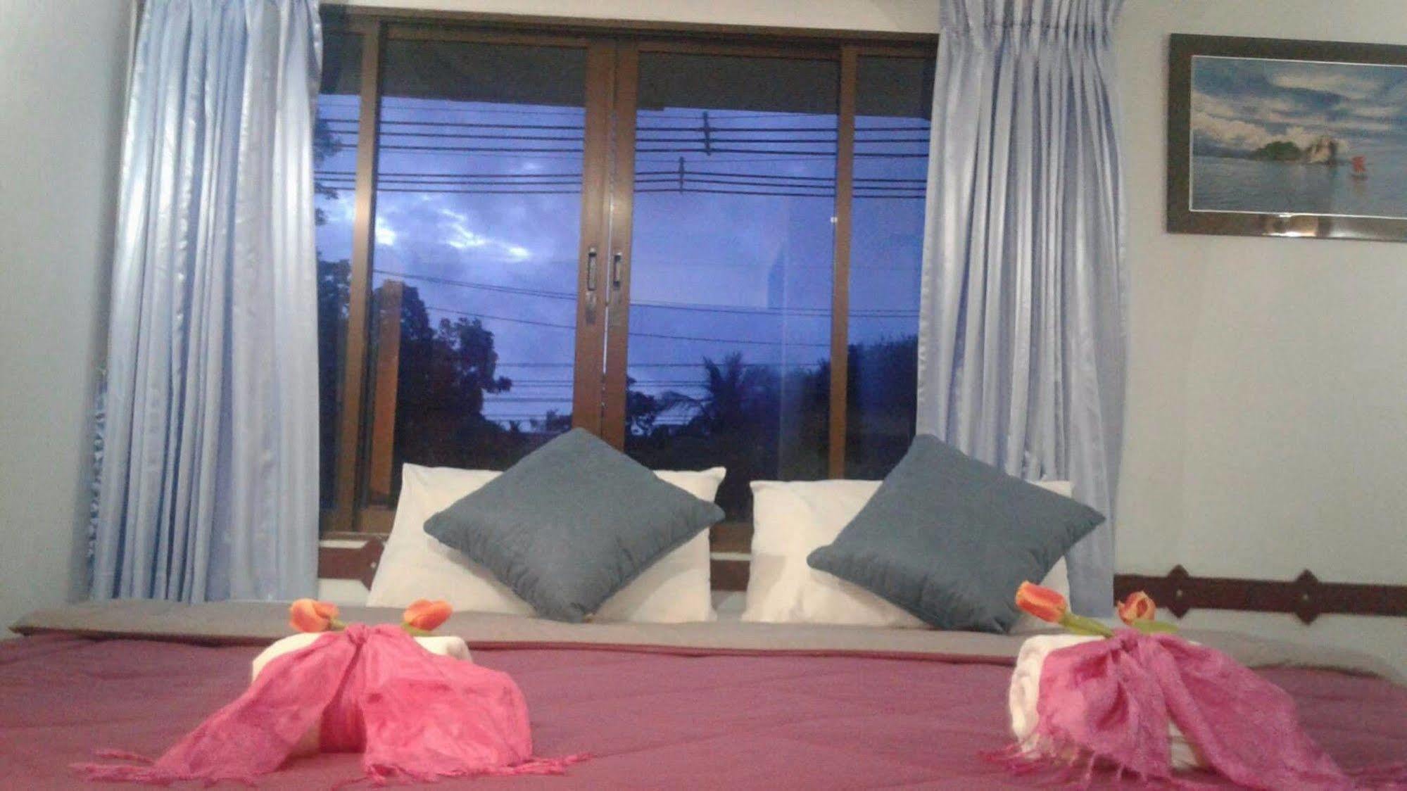 Khaolak Traveller Lodge カオラック エクステリア 写真