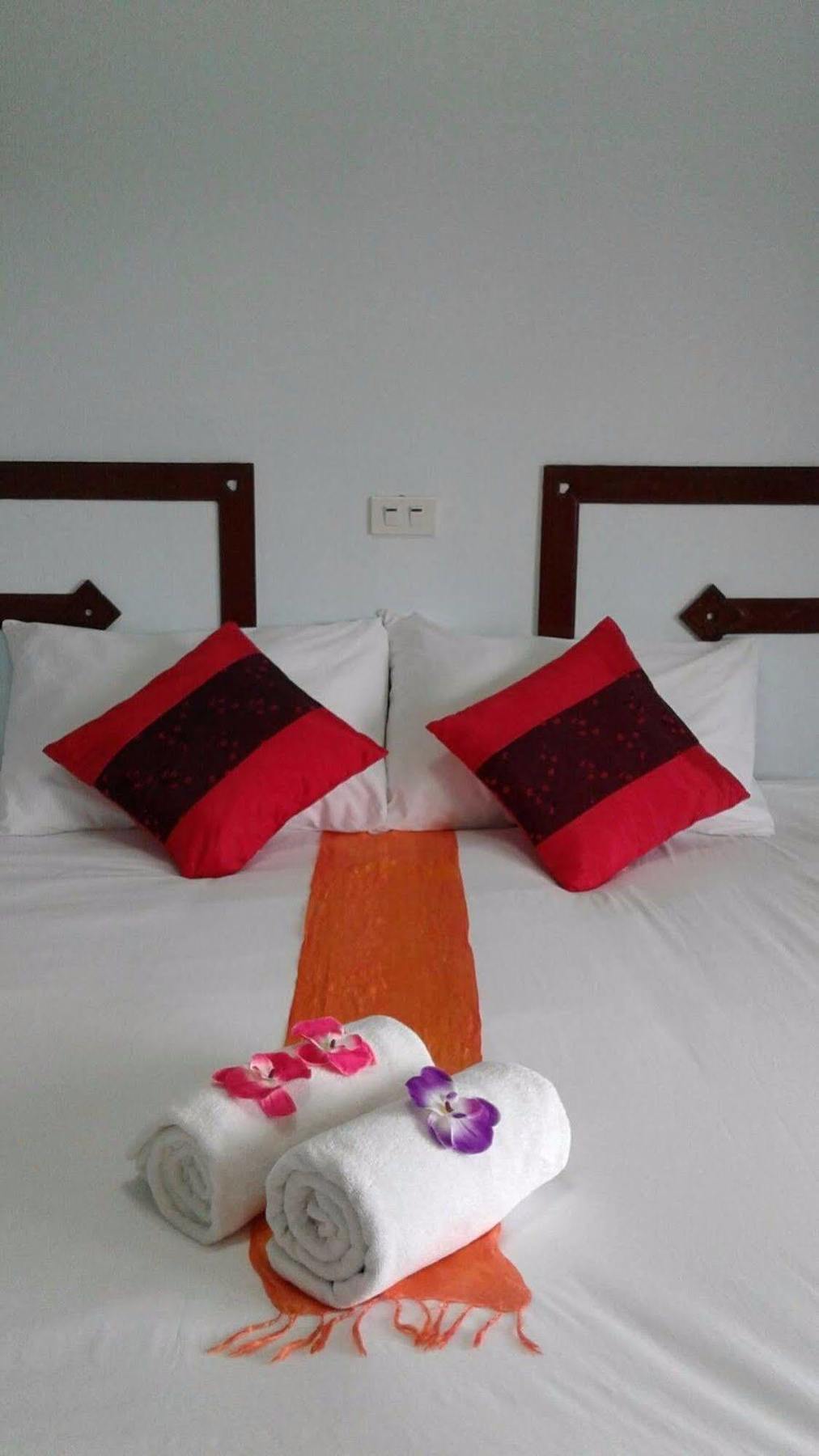 Khaolak Traveller Lodge カオラック エクステリア 写真