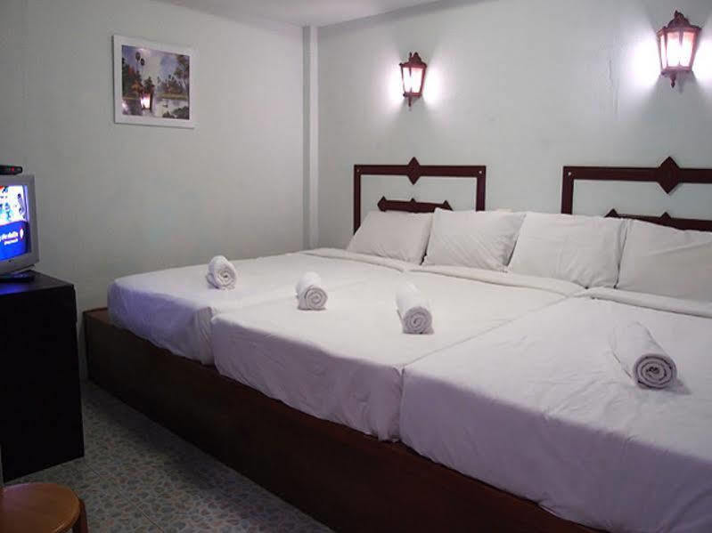 Khaolak Traveller Lodge カオラック エクステリア 写真
